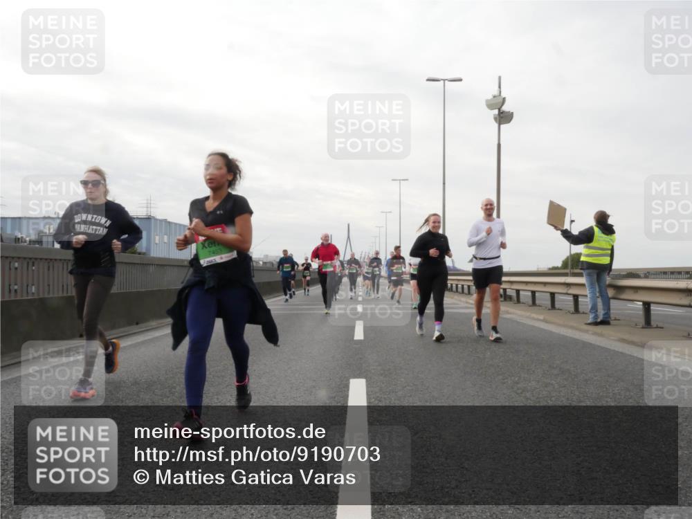 03.10.2025 - Köhlbrandbrückenlauf Matties Gatica Varas http://msf.ph/oto/9190703 03.10.2025 16:03:18 Position 3 7453 meine-sportfotos.de