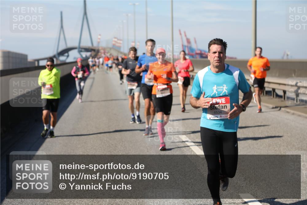 03.10.2025 - Köhlbrandbrückenlauf Yannick Fuchs http://msf.ph/oto/9190705 03.10.2025 11:50:58 Position 3 6534 meine-sportfotos.de