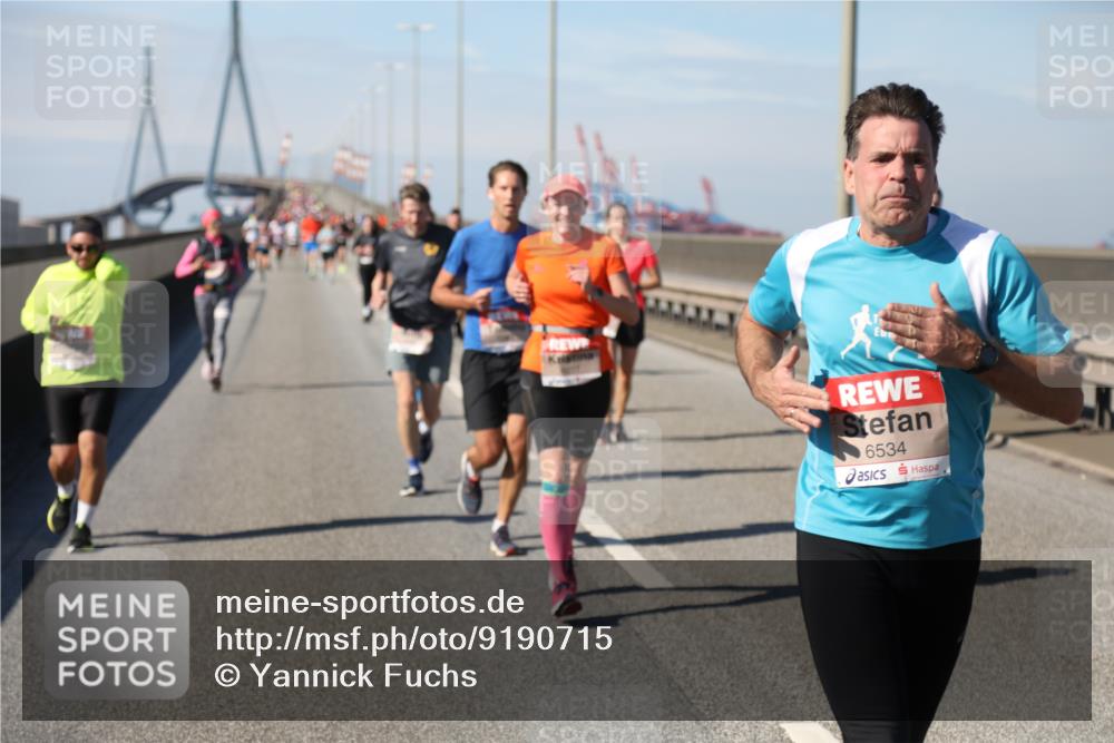 03.10.2025 - Köhlbrandbrückenlauf Yannick Fuchs http://msf.ph/oto/9190715 03.10.2025 11:50:59 Position 3 6534 meine-sportfotos.de
