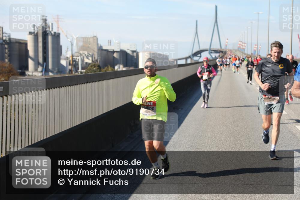 03.10.2025 - Köhlbrandbrückenlauf Yannick Fuchs http://msf.ph/oto/9190734 03.10.2025 11:51:01 Position 3 4625, 5792 meine-sportfotos.de