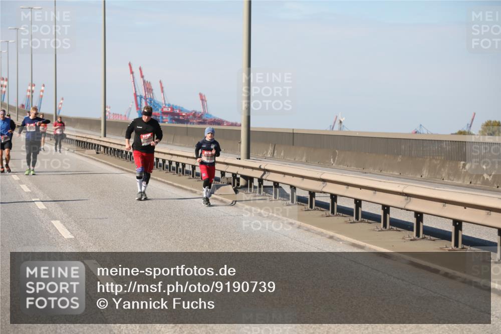03.10.2025 - Köhlbrandbrückenlauf Yannick Fuchs http://msf.ph/oto/9190739 03.10.2025 12:10:44 Position 3  meine-sportfotos.de