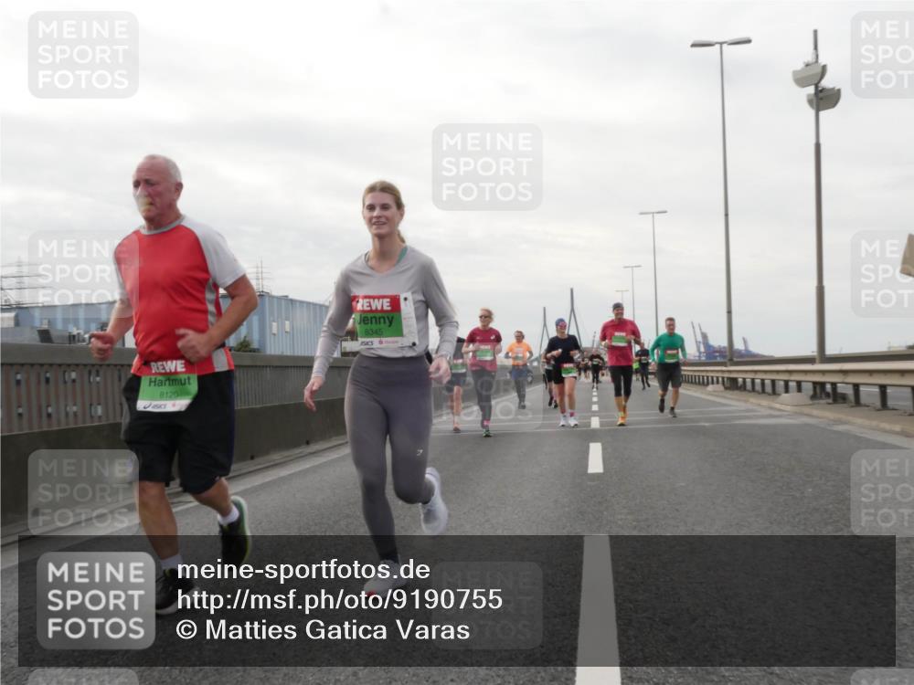 03.10.2025 - Köhlbrandbrückenlauf Matties Gatica Varas http://msf.ph/oto/9190755 03.10.2025 16:03:30 Position 3 8120, 8345 meine-sportfotos.de