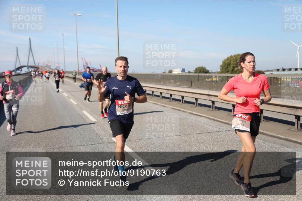 03.10.2025 - Köhlbrandbrückenlauf Yannick Fuchs http://msf.ph/oto/9190763 03.10.2025 11:51:04 Position 3 4409, 6750 meine-sportfotos.de