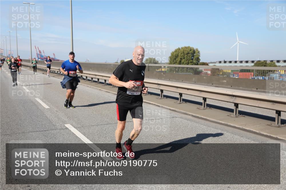 03.10.2025 - Köhlbrandbrückenlauf Yannick Fuchs http://msf.ph/oto/9190775 03.10.2025 11:51:06 Position 3 4346 meine-sportfotos.de