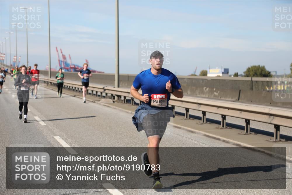 03.10.2025 - Köhlbrandbrückenlauf Yannick Fuchs http://msf.ph/oto/9190783 03.10.2025 11:51:07 Position 3 6034 meine-sportfotos.de