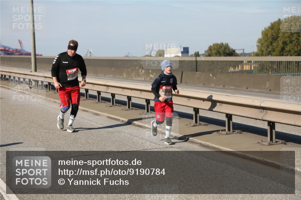 03.10.2025 - Köhlbrandbrückenlauf Yannick Fuchs http://msf.ph/oto/9190784 03.10.2025 12:10:51 Position 3 6357 meine-sportfotos.de