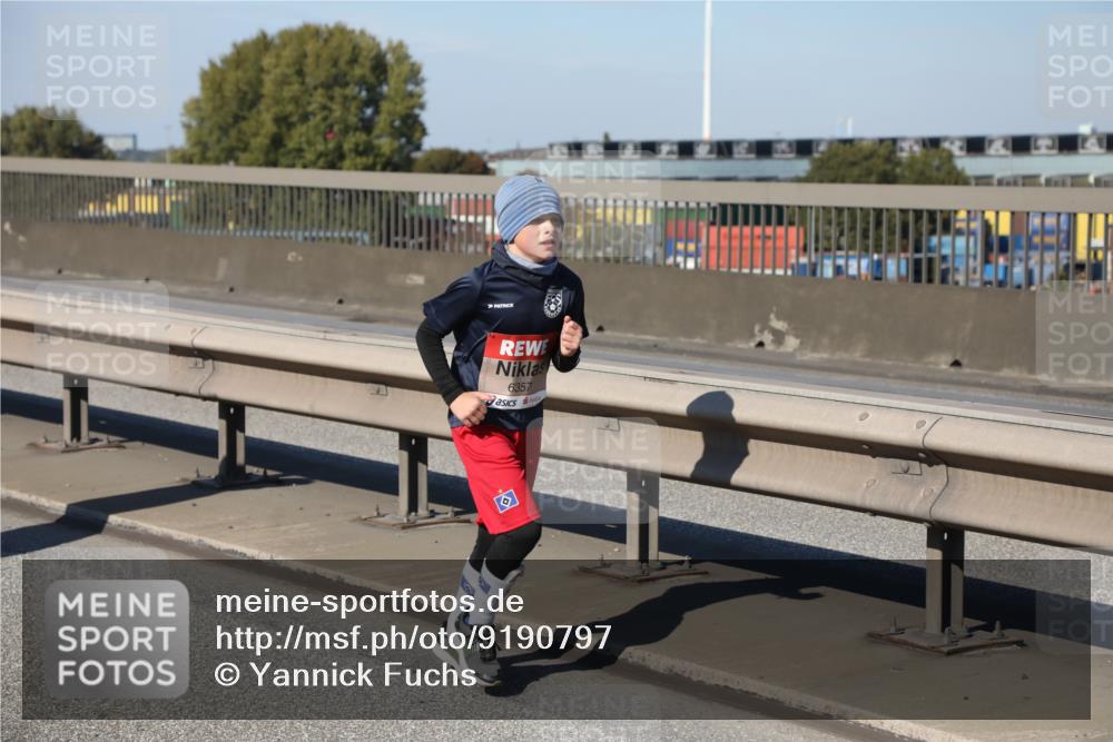 03.10.2025 - Köhlbrandbrückenlauf Yannick Fuchs http://msf.ph/oto/9190797 03.10.2025 12:10:53 Position 3 6357 meine-sportfotos.de