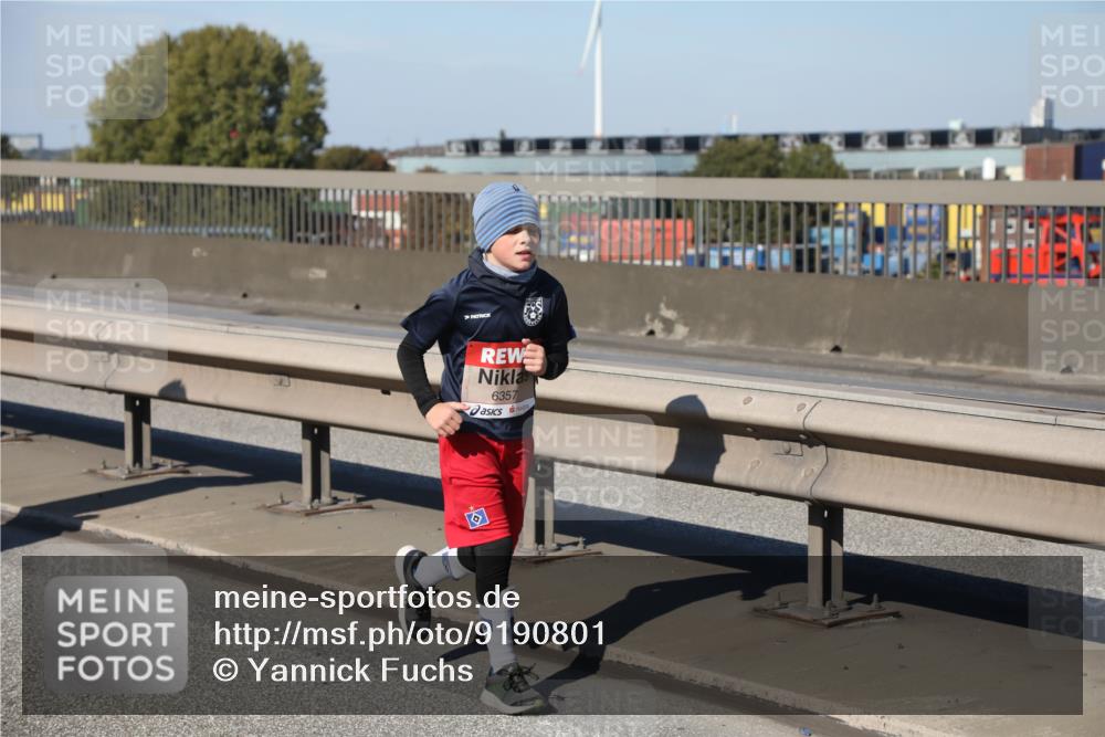 03.10.2025 - Köhlbrandbrückenlauf Yannick Fuchs http://msf.ph/oto/9190801 03.10.2025 12:10:53 Position 3 6357 meine-sportfotos.de