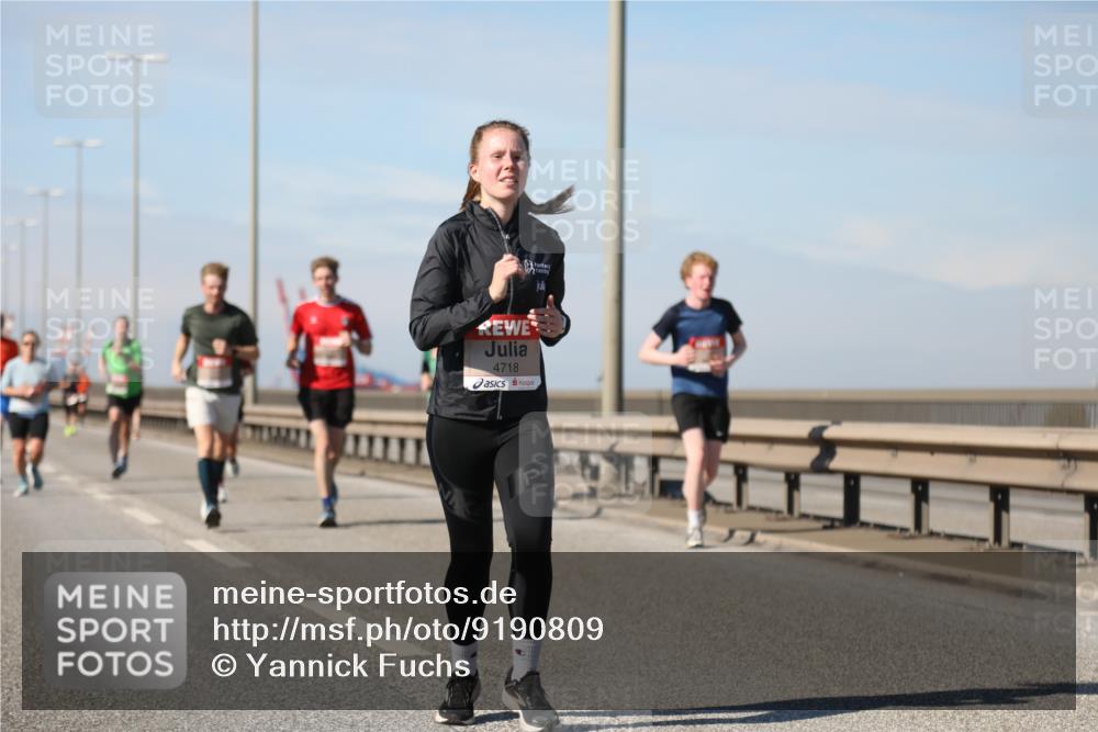 03.10.2025 - Köhlbrandbrückenlauf Yannick Fuchs http://msf.ph/oto/9190809 03.10.2025 11:51:10 Position 3 4718 meine-sportfotos.de