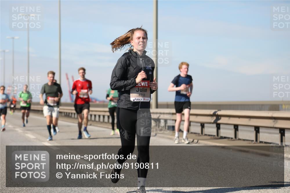 03.10.2025 - Köhlbrandbrückenlauf Yannick Fuchs http://msf.ph/oto/9190811 03.10.2025 11:51:10 Position 3 4718 meine-sportfotos.de