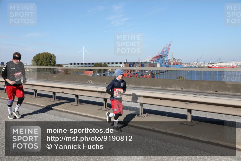 03.10.2025 - Köhlbrandbrückenlauf Yannick Fuchs http://msf.ph/oto/9190812 03.10.2025 12:10:54 Position 3  meine-sportfotos.de