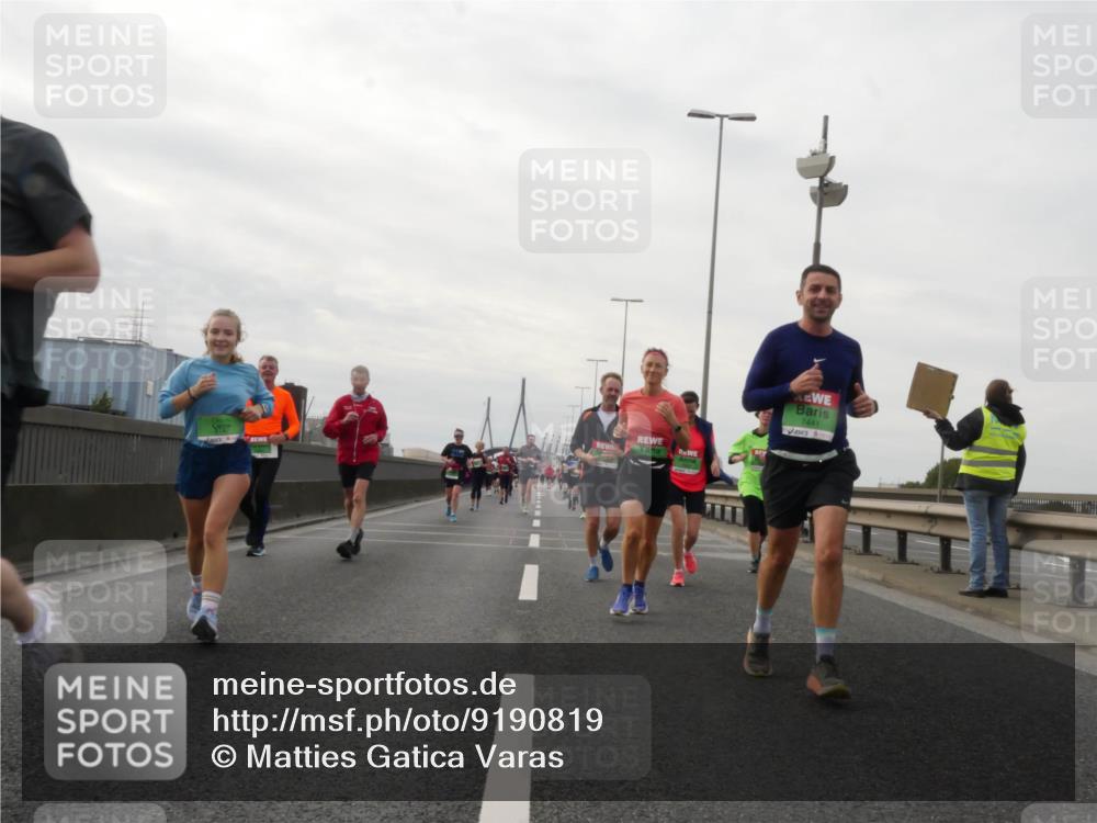 03.10.2025 - Köhlbrandbrückenlauf Matties Gatica Varas http://msf.ph/oto/9190819 03.10.2025 16:03:48 Position 3 7441 meine-sportfotos.de