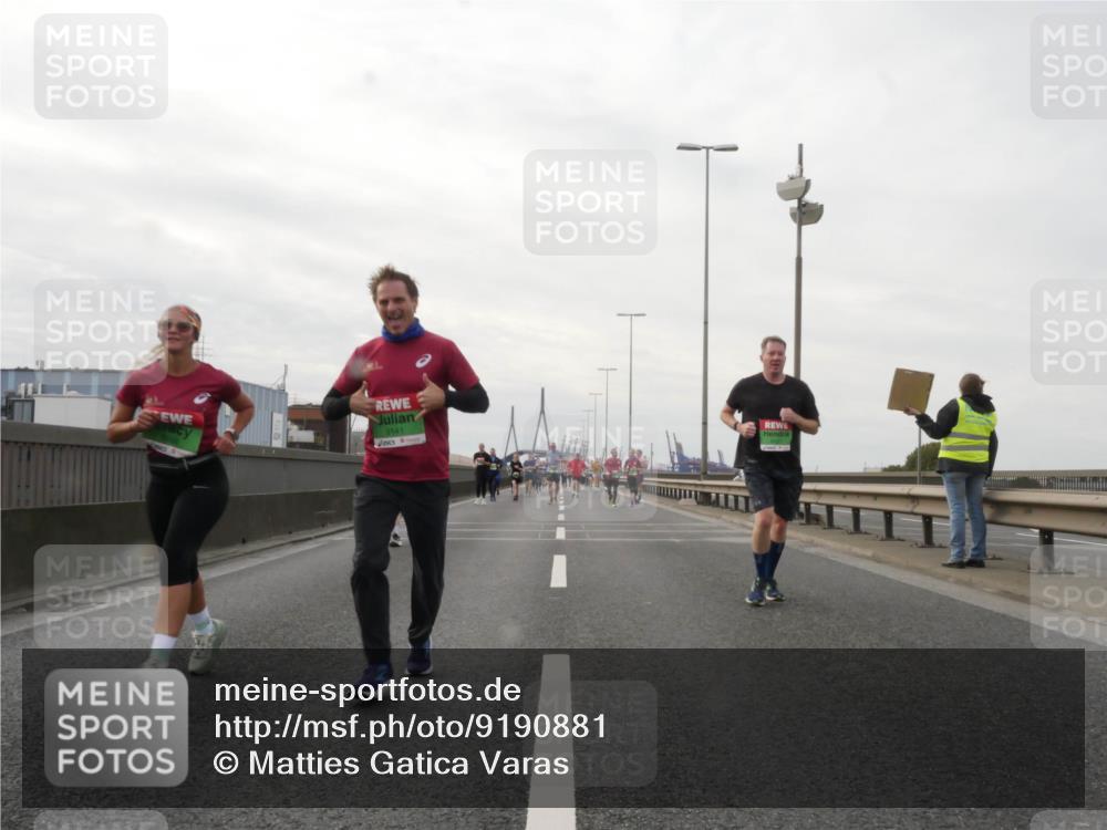 03.10.2025 - Köhlbrandbrückenlauf Matties Gatica Varas http://msf.ph/oto/9190881 03.10.2025 16:04:03 Position 3 9141 meine-sportfotos.de