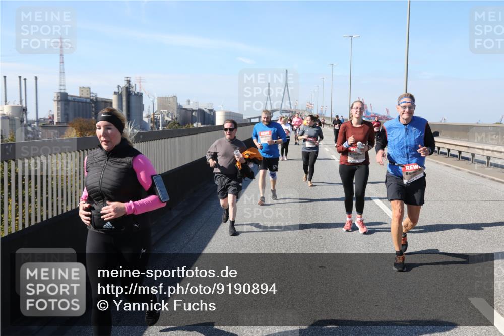 03.10.2025 - Köhlbrandbrückenlauf Yannick Fuchs http://msf.ph/oto/9190894 03.10.2025 12:11:00 Position 3  meine-sportfotos.de