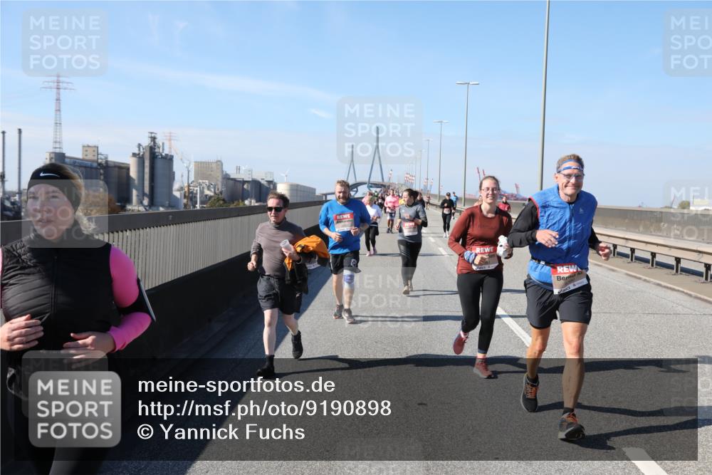 03.10.2025 - Köhlbrandbrückenlauf Yannick Fuchs http://msf.ph/oto/9190898 03.10.2025 12:11:00 Position 3  meine-sportfotos.de