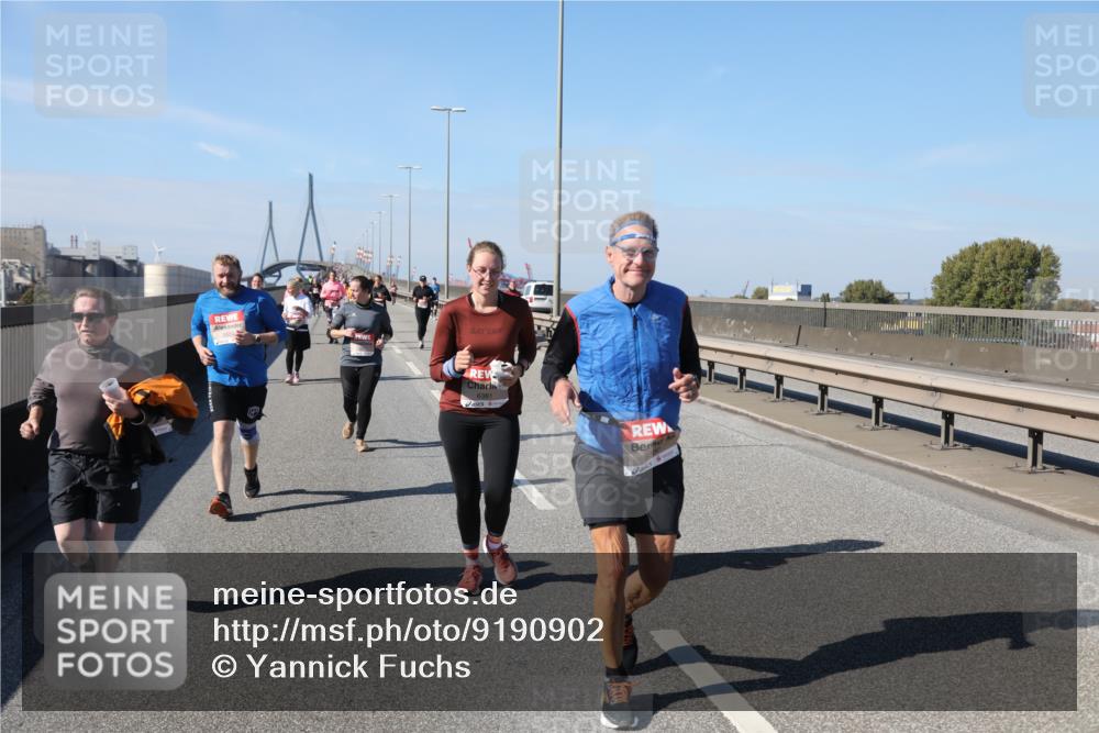 03.10.2025 - Köhlbrandbrückenlauf Yannick Fuchs http://msf.ph/oto/9190902 03.10.2025 12:11:00 Position 3 6381 meine-sportfotos.de