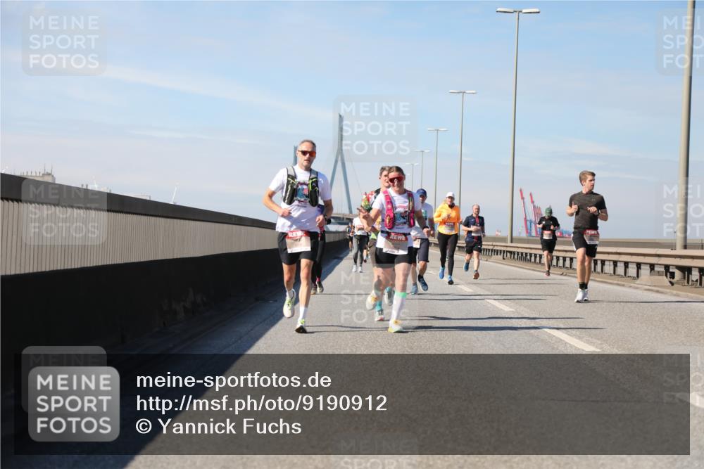 03.10.2025 - Köhlbrandbrückenlauf Yannick Fuchs http://msf.ph/oto/9190912 03.10.2025 11:51:20 Position 3  meine-sportfotos.de