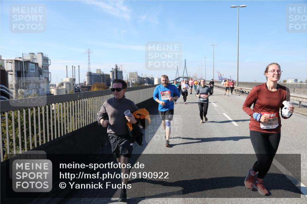 03.10.2025 - Köhlbrandbrückenlauf Yannick Fuchs http://msf.ph/oto/9190922 03.10.2025 12:11:02 Position 3 6381 meine-sportfotos.de