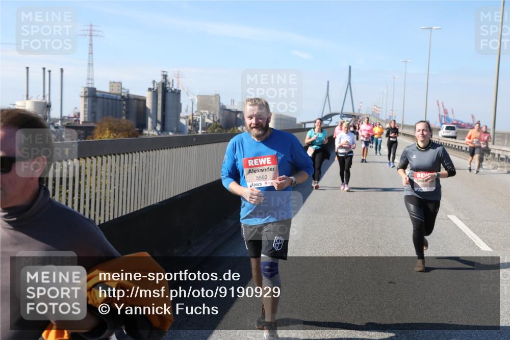 03.10.2025 - Köhlbrandbrückenlauf Yannick Fuchs http://msf.ph/oto/9190929 03.10.2025 12:11:02 Position 3 5550 meine-sportfotos.de