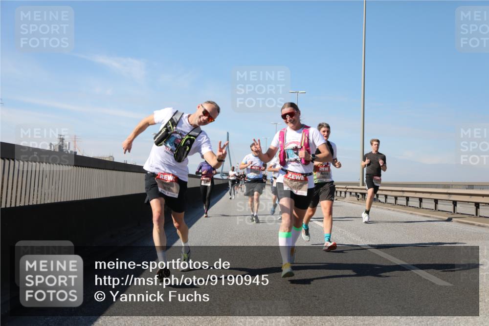 03.10.2025 - Köhlbrandbrückenlauf Yannick Fuchs http://msf.ph/oto/9190945 03.10.2025 11:51:23 Position 3  meine-sportfotos.de