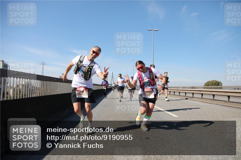 03.10.2025 - Köhlbrandbrückenlauf Yannick Fuchs http://msf.ph/oto/9190955 03.10.2025 11:51:23 Position 3 6816, 6814 meine-sportfotos.de