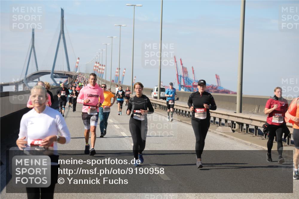 03.10.2025 - Köhlbrandbrückenlauf Yannick Fuchs http://msf.ph/oto/9190958 03.10.2025 12:11:05 Position 3  meine-sportfotos.de