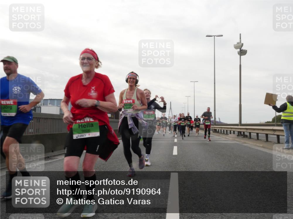 03.10.2025 - Köhlbrandbrückenlauf Matties Gatica Varas http://msf.ph/oto/9190964 03.10.2025 16:04:24 Position 3 9606, 8070 meine-sportfotos.de