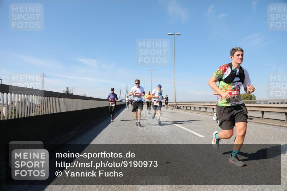 03.10.2025 - Köhlbrandbrückenlauf Yannick Fuchs http://msf.ph/oto/9190973 03.10.2025 11:51:24 Position 3  meine-sportfotos.de