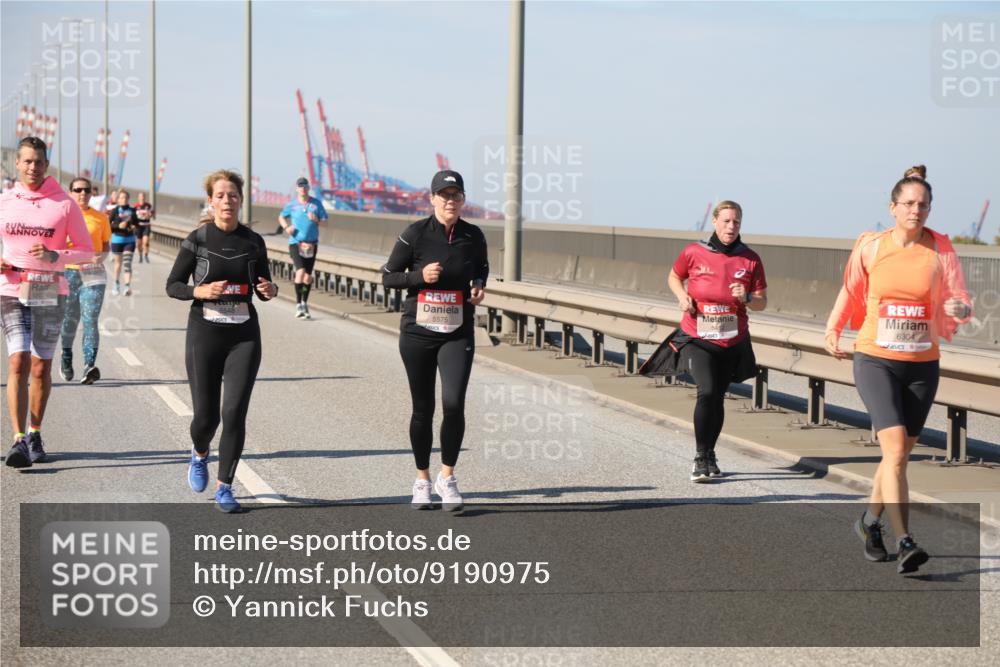 03.10.2025 - Köhlbrandbrückenlauf Yannick Fuchs http://msf.ph/oto/9190975 03.10.2025 12:11:06 Position 3 5575, 6304 meine-sportfotos.de