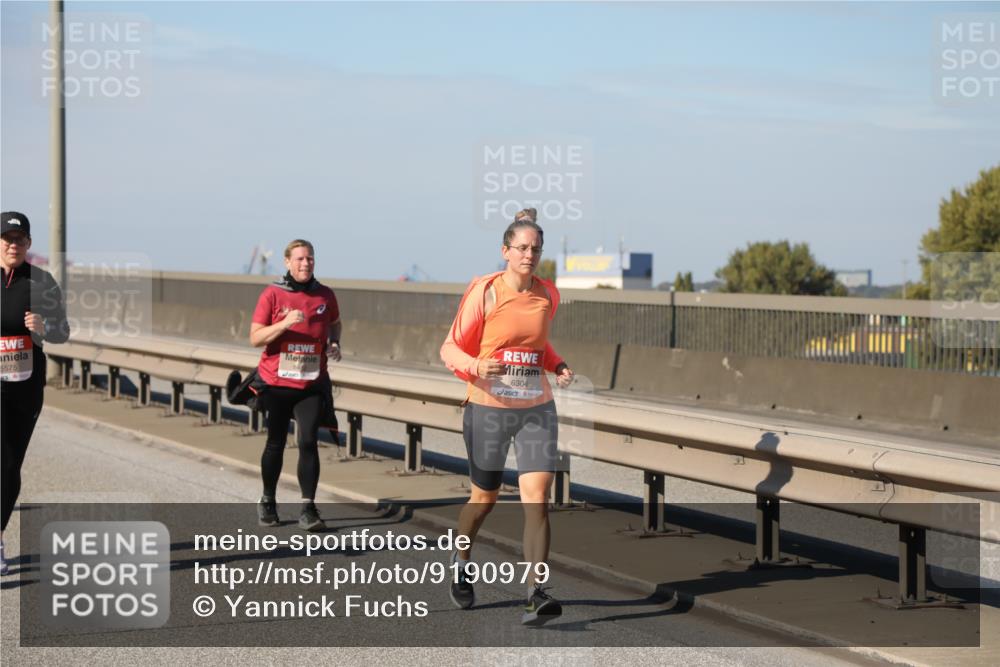 03.10.2025 - Köhlbrandbrückenlauf Yannick Fuchs http://msf.ph/oto/9190979 03.10.2025 12:11:07 Position 3 5575, 6304 meine-sportfotos.de