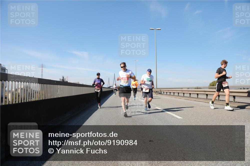 03.10.2025 - Köhlbrandbrückenlauf Yannick Fuchs http://msf.ph/oto/9190984 03.10.2025 11:51:24 Position 3  meine-sportfotos.de