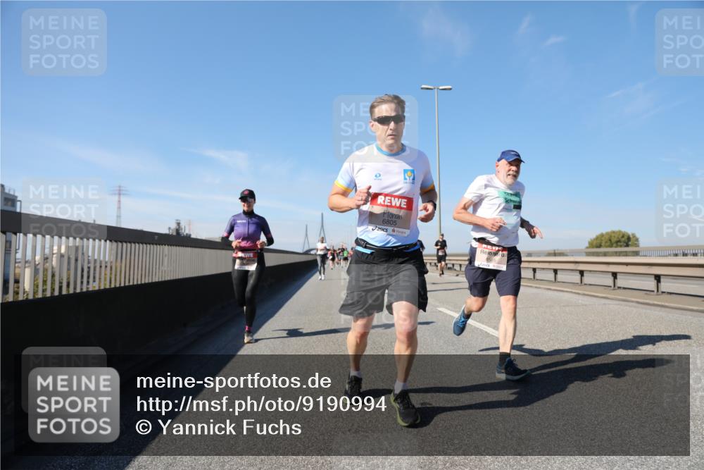 03.10.2025 - Köhlbrandbrückenlauf Yannick Fuchs http://msf.ph/oto/9190994 03.10.2025 11:51:25 Position 3 6805 meine-sportfotos.de