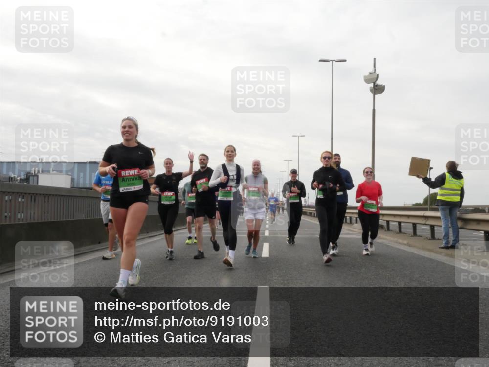 03.10.2025 - Köhlbrandbrückenlauf Matties Gatica Varas http://msf.ph/oto/9191003 03.10.2025 16:04:32 Position 3 8050 meine-sportfotos.de