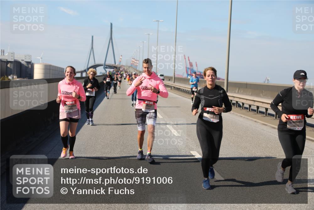 03.10.2025 - Köhlbrandbrückenlauf Yannick Fuchs http://msf.ph/oto/9191006 03.10.2025 12:11:09 Position 3 5575 meine-sportfotos.de