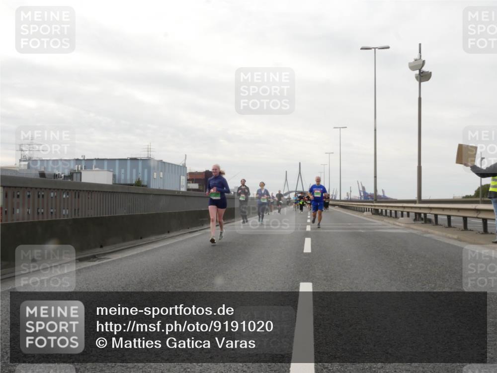 03.10.2025 - Köhlbrandbrückenlauf Matties Gatica Varas http://msf.ph/oto/9191020 03.10.2025 16:04:35 Position 3  meine-sportfotos.de