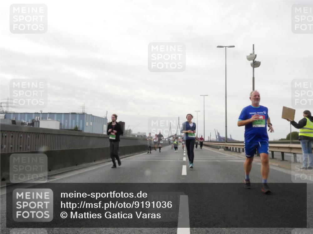 03.10.2025 - Köhlbrandbrückenlauf Matties Gatica Varas http://msf.ph/oto/9191036 03.10.2025 16:04:39 Position 3  meine-sportfotos.de