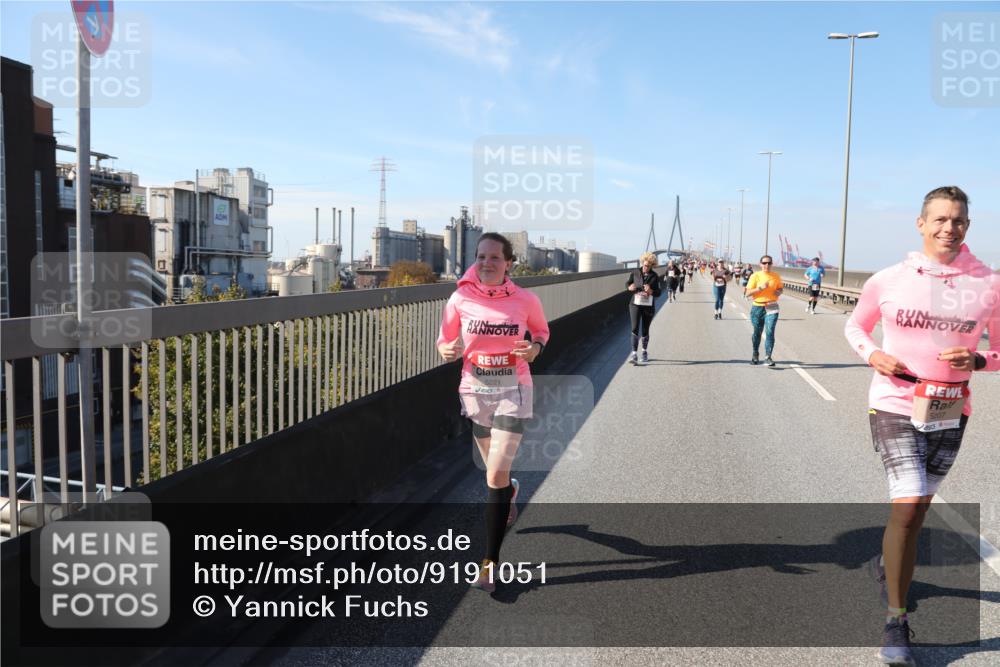 03.10.2025 - Köhlbrandbrückenlauf Yannick Fuchs http://msf.ph/oto/9191051 03.10.2025 12:11:11 Position 3 7, 5207 meine-sportfotos.de