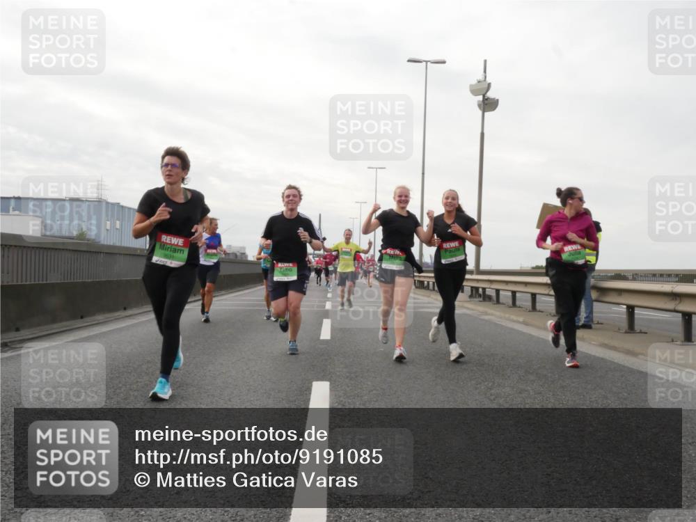 03.10.2025 - Köhlbrandbrückenlauf Matties Gatica Varas http://msf.ph/oto/9191085 03.10.2025 16:04:49 Position 3 9631 meine-sportfotos.de