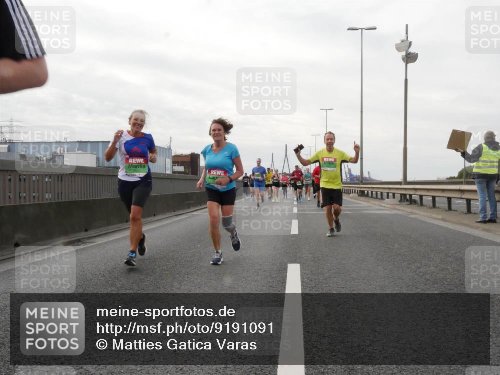 03.10.2025 - Köhlbrandbrückenlauf Matties Gatica Varas http://msf.ph/oto/9191091 03.10.2025 16:04:51 Position 3  meine-sportfotos.de
