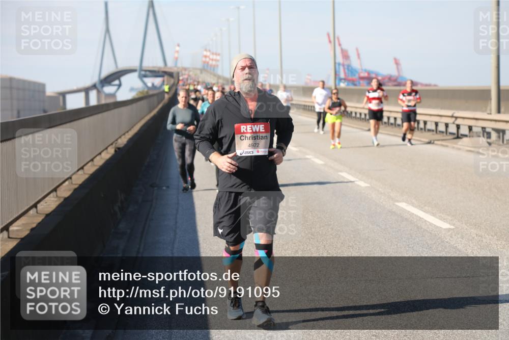 03.10.2025 - Köhlbrandbrückenlauf Yannick Fuchs http://msf.ph/oto/9191095 03.10.2025 12:11:20 Position 3 4972 meine-sportfotos.de