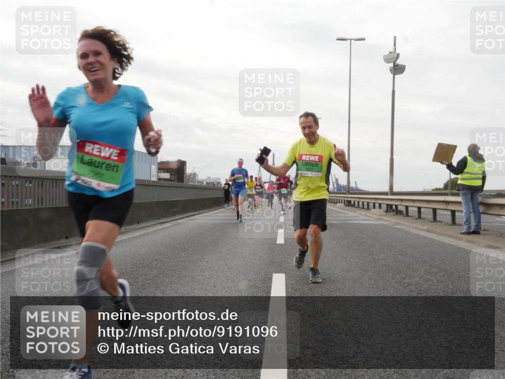 03.10.2025 - Köhlbrandbrückenlauf Matties Gatica Varas http://msf.ph/oto/9191096 03.10.2025 16:04:52 Position 3 7987, 8507 meine-sportfotos.de