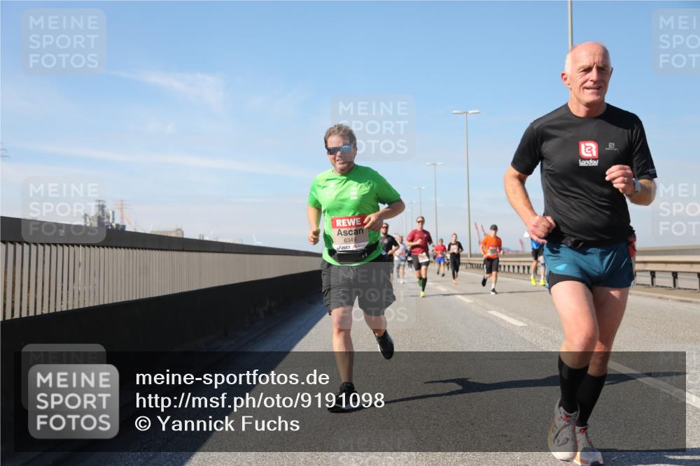 03.10.2025 - Köhlbrandbrückenlauf Yannick Fuchs http://msf.ph/oto/9191098 03.10.2025 11:51:37 Position 3 6349 meine-sportfotos.de