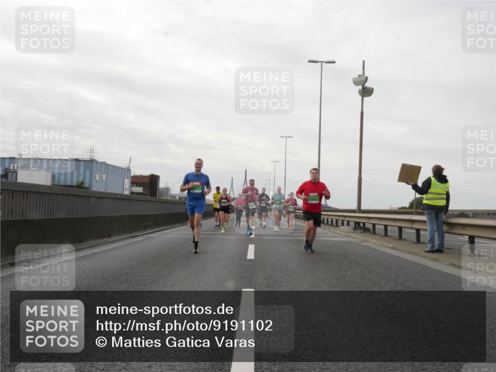 03.10.2025 - Köhlbrandbrückenlauf Matties Gatica Varas http://msf.ph/oto/9191102 03.10.2025 16:04:53 Position 3  meine-sportfotos.de