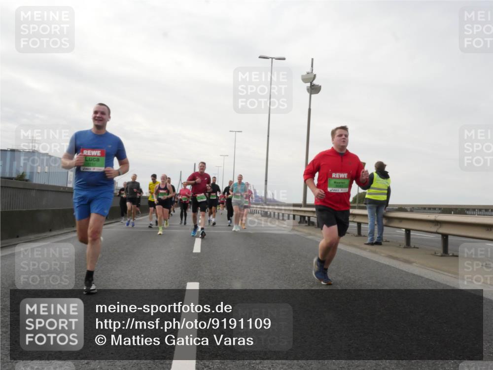 03.10.2025 - Köhlbrandbrückenlauf Matties Gatica Varas http://msf.ph/oto/9191109 03.10.2025 16:04:55 Position 3 7711, 9683 meine-sportfotos.de