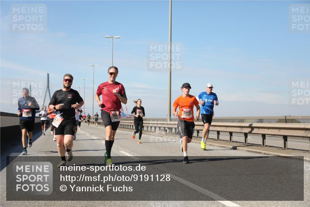 03.10.2025 - Köhlbrandbrückenlauf Yannick Fuchs http://msf.ph/oto/9191128 03.10.2025 11:51:40 Position 3  meine-sportfotos.de