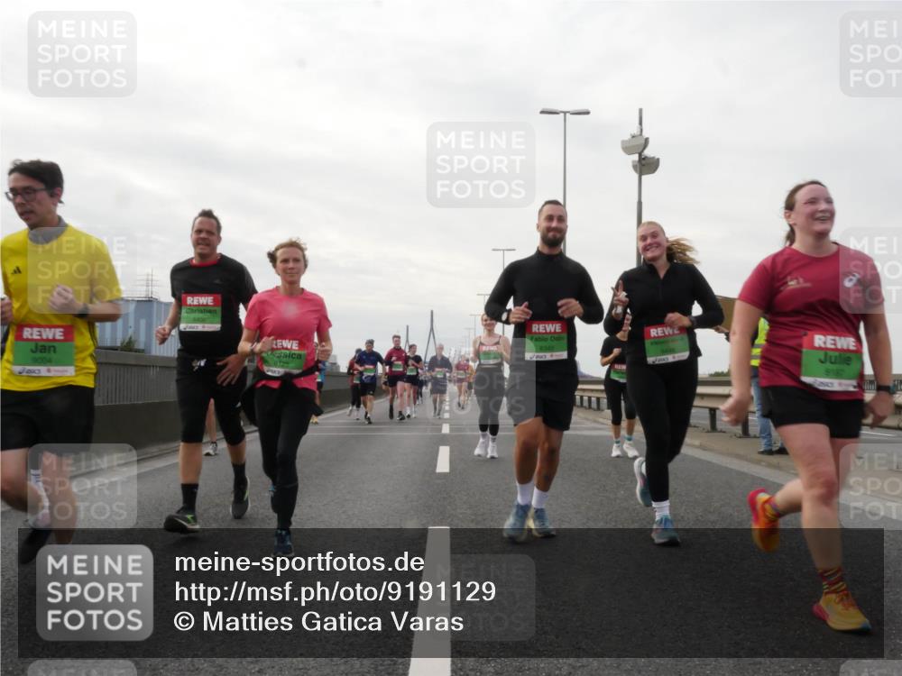 03.10.2025 - Köhlbrandbrückenlauf Matties Gatica Varas http://msf.ph/oto/9191129 03.10.2025 16:05:00 Position 3 9004, 8125, 8349, 844, 8187 meine-sportfotos.de