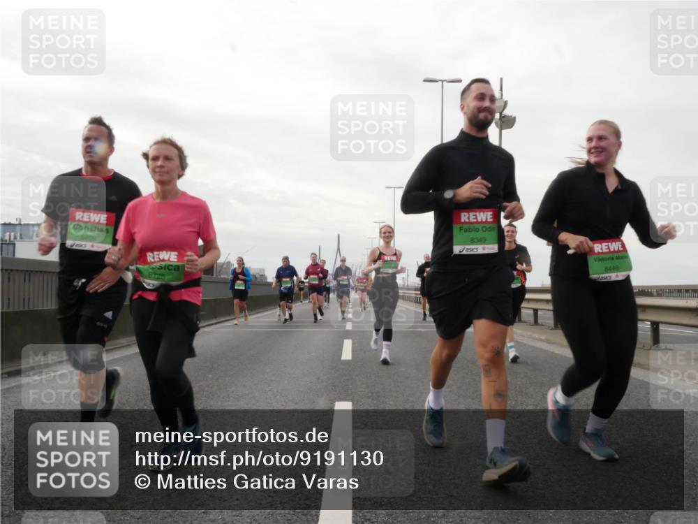 03.10.2025 - Köhlbrandbrückenlauf Matties Gatica Varas http://msf.ph/oto/9191130 03.10.2025 16:05:00 Position 3 8406, 0, 8125, 8349, 8448 meine-sportfotos.de