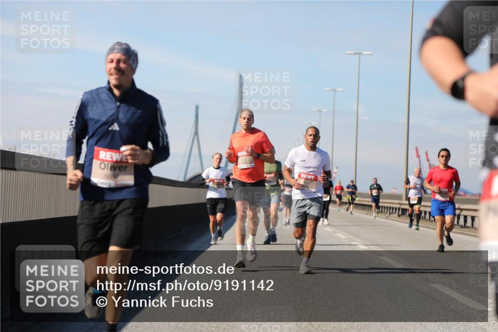 03.10.2025 - Köhlbrandbrückenlauf Yannick Fuchs http://msf.ph/oto/9191142 03.10.2025 11:51:42 Position 3 6781, 6090 meine-sportfotos.de