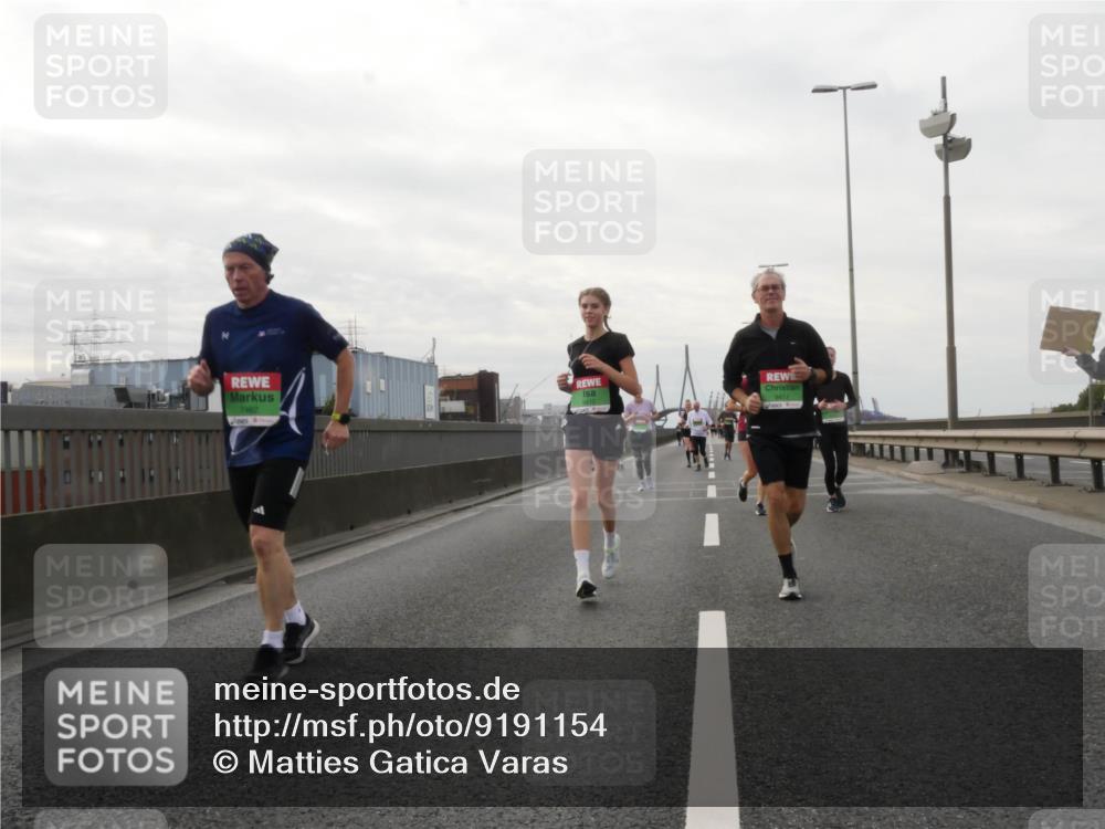 03.10.2025 - Köhlbrandbrückenlauf Matties Gatica Varas http://msf.ph/oto/9191154 03.10.2025 16:05:06 Position 3 7462 meine-sportfotos.de