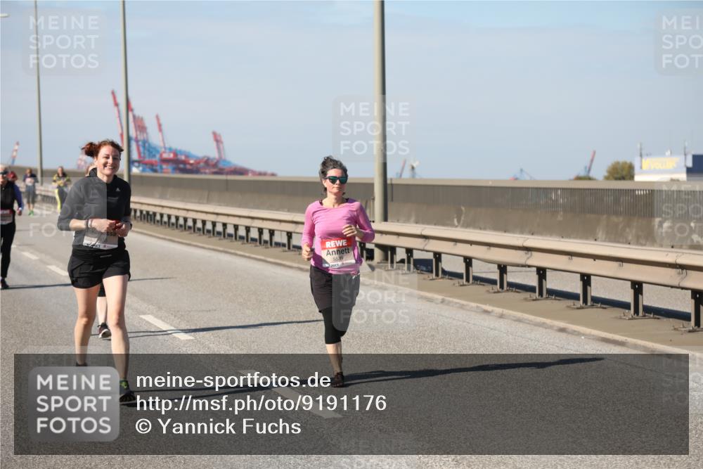 03.10.2025 - Köhlbrandbrückenlauf Yannick Fuchs http://msf.ph/oto/9191176 03.10.2025 12:11:45 Position 3 5539 meine-sportfotos.de